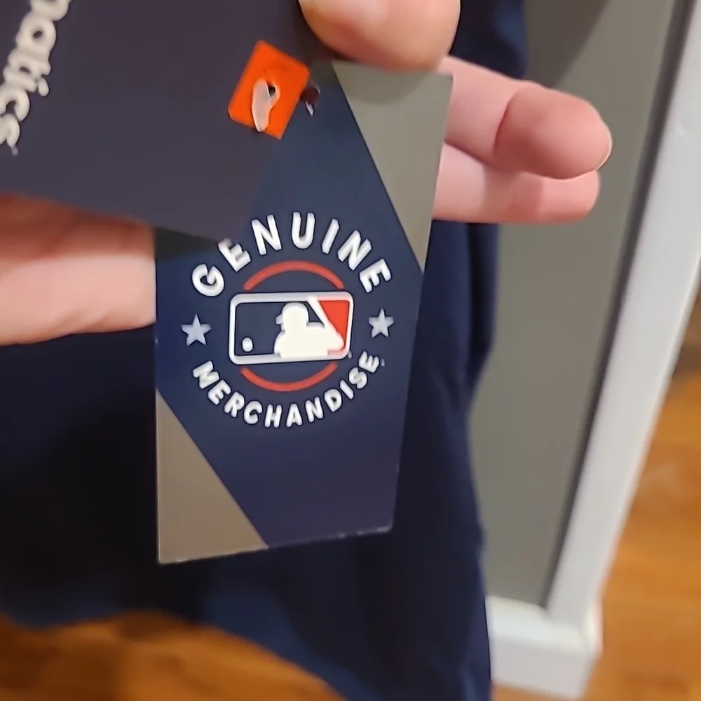 Cleveland Indians Women's V-Neck Jersey T-Shirt Size XL Fanatics  MLB NWT - Picture 4 of 7